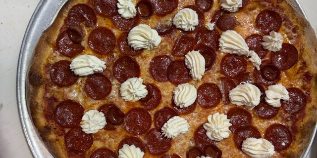 16" Pepperoni, Ricotta & Mike's Hot Honey Pizza