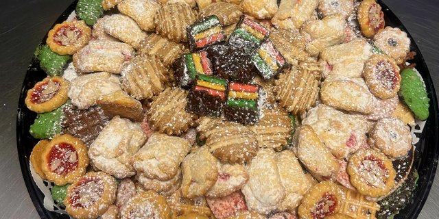 Italian Cookie Tray