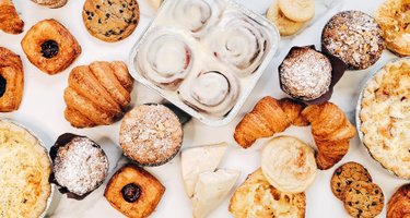 Lux Sucre Bakery + Cafe