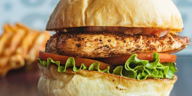 Grilled Chicken Sandwich Box Meal
