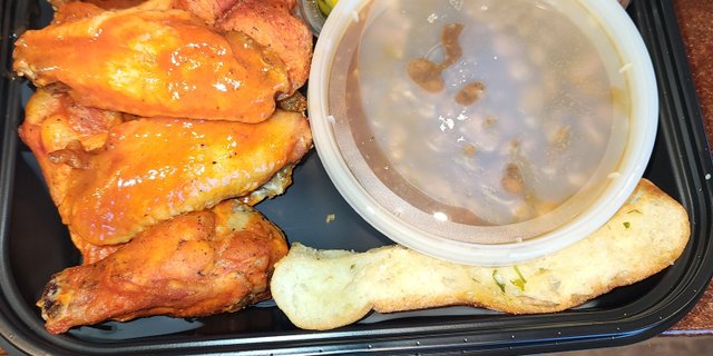 BBQ Wings Boxed Meal