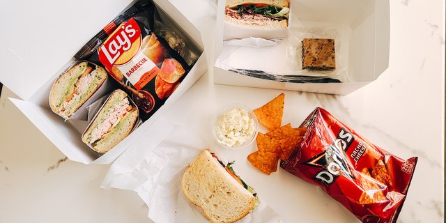 The Good Ol' Boxed Lunch