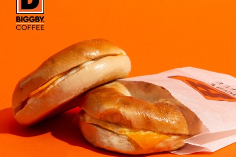 Egg & Cheese Bragel Sandwich