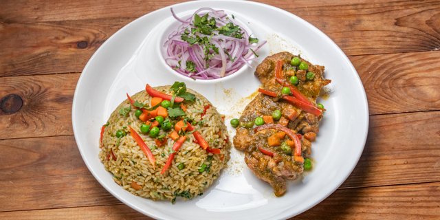 Arroz con Pollo