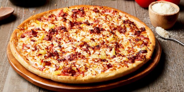 Hawaiian Pizza