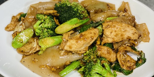 Pad See Ewe