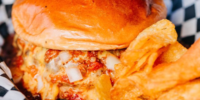 Chili Cheeseburger