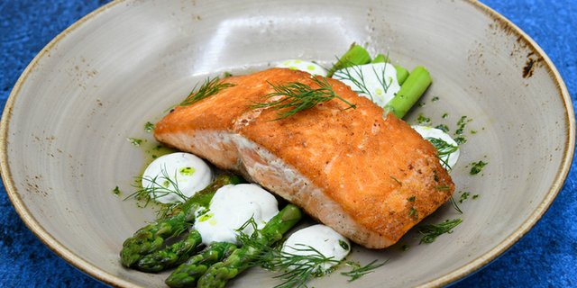 Lemon Dill Arka Salmon Boxed Lunch