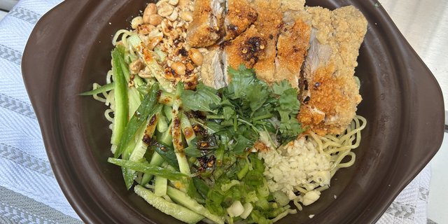 Y3 Yunnan Kumming-Style Cold Egg Noodle