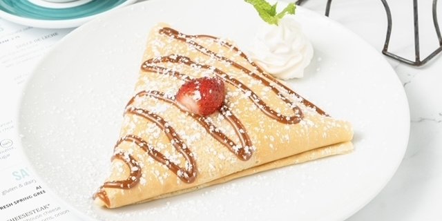 Gluten-Free Dulce de Leche w/ Strawberries