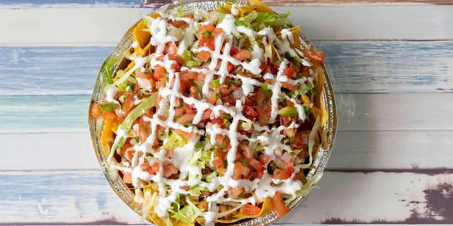 Nachos w/ Toppings