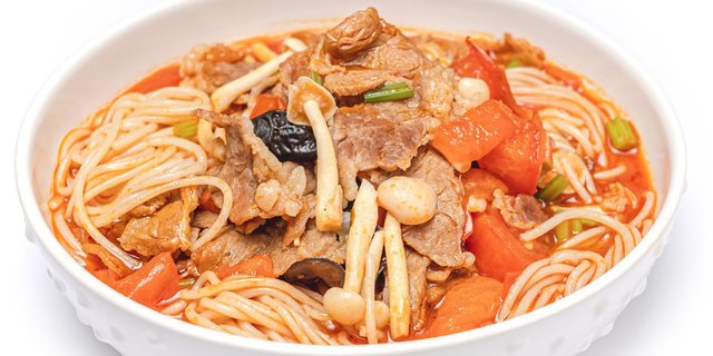 Marbled Beef w/ Tomato Noodle Soup