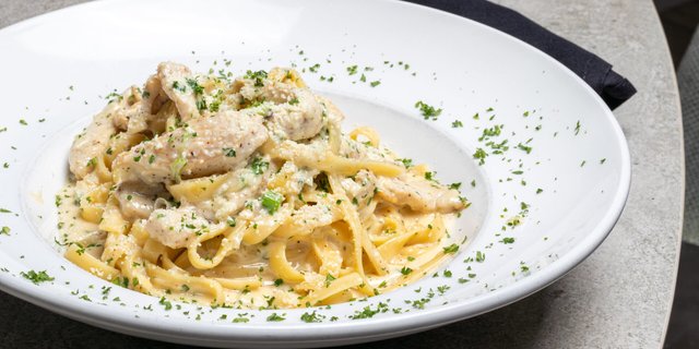 Chicken Alfredo Pasta