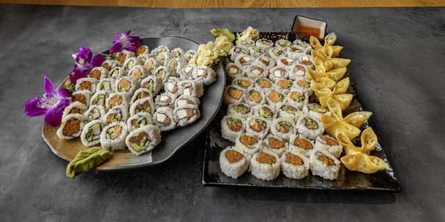 10-Roll Sushi Platter