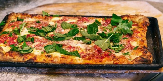 Square Pizza Pie