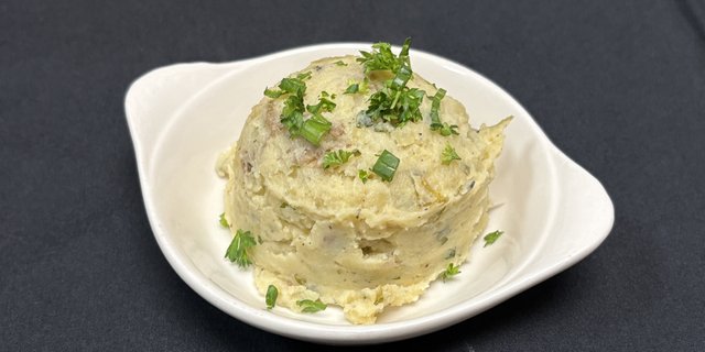 Garlic Herb Mashed Potatoes