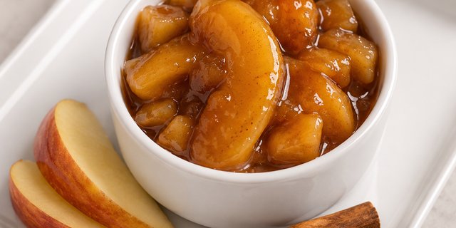 Warm Apple Cinnamon Compote