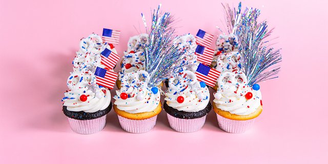 Stars & Stripes Celebration Dozen