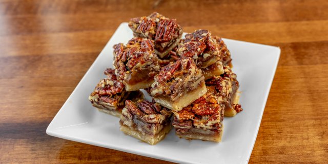Mini Bourbon Pecan Bar Bites