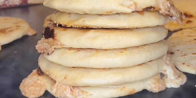 Small Pupusa Tray