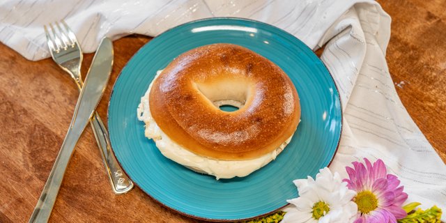 Cream Cheese Bagels Platter