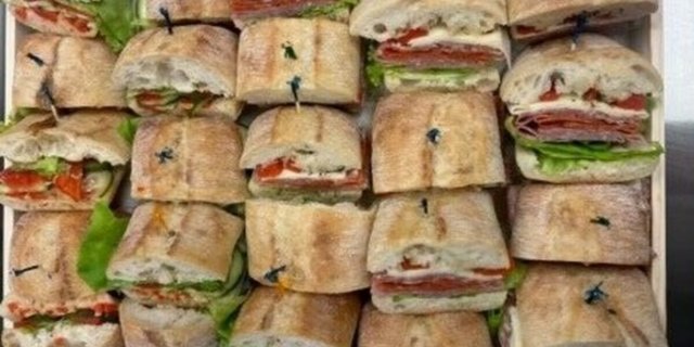 Sandwich Tray