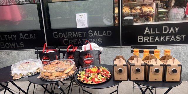 California Wraps Breakfast Package