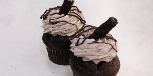 Oreo Cupcake - Chocolate Sponge