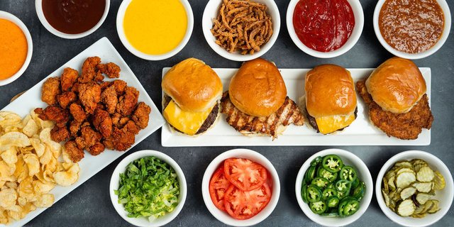 Burger & Chicken Nugz Bar
