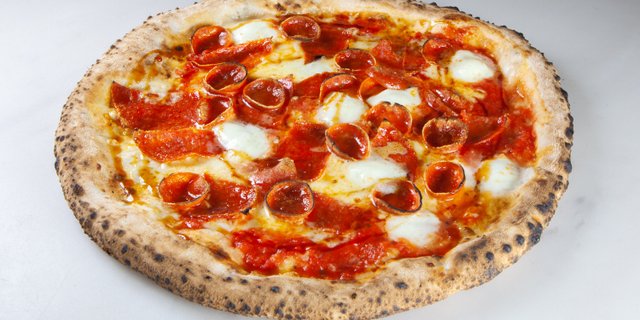 Hot Honey Pepperoni Doppio Pizza
