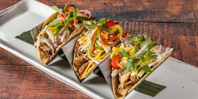 Jamaican Jerk Chicken Tacos Platter