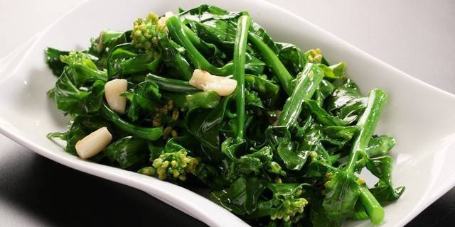 Chinese Broccoli w/ Garlic