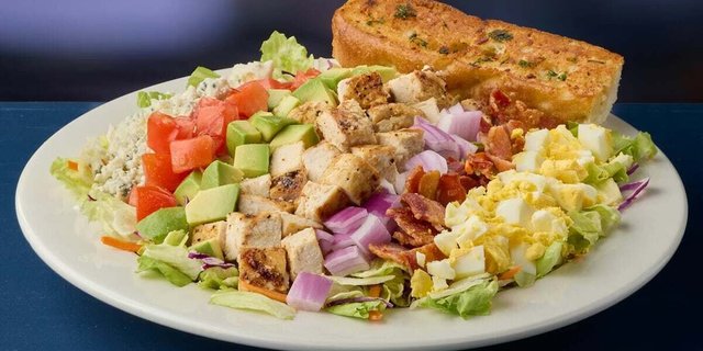 Chicken Cobb Salad