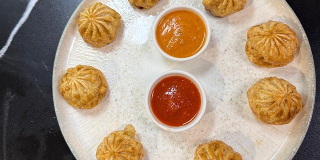 Fried Chicken Momo Tray