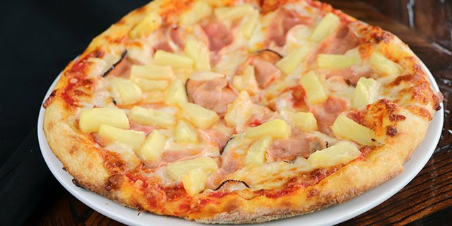 Hawaiian Pizza