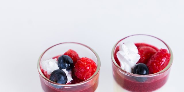 Raspberry & White Chocolate Mousse Dessert Shot