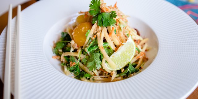 Sài Gòn Salad