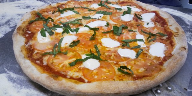 Gluten-Free Margherita Pizza