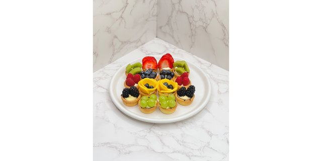 Mini Seasonal Fruit Tarts