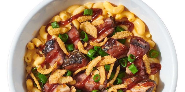 BBQ Mac & Cheese Bowl w/ Burnt Ends