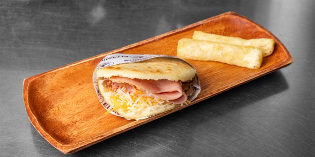 Cheese Arepa