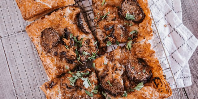 Da Meatball Shrom Detroit Caulipower® Pizza