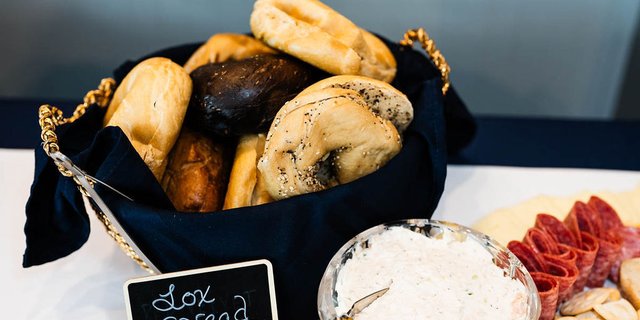 Bagel Tray