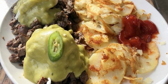Border Benedict