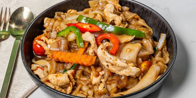 Drunken Noodles