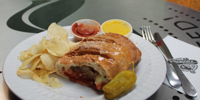 Calzone & Chips for 10 People