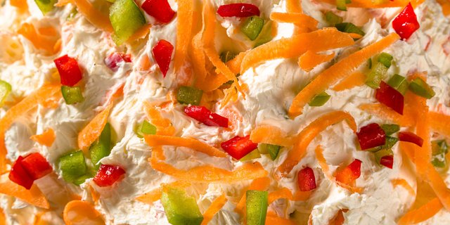 1/2 lb Veggie Cream Cheese