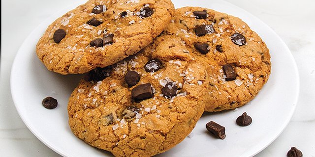 Chocolate Chunk Cookie Box Dozen
