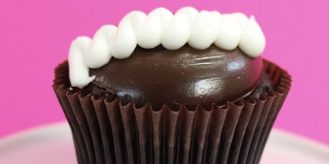 Chocolate Cream Cupcakes