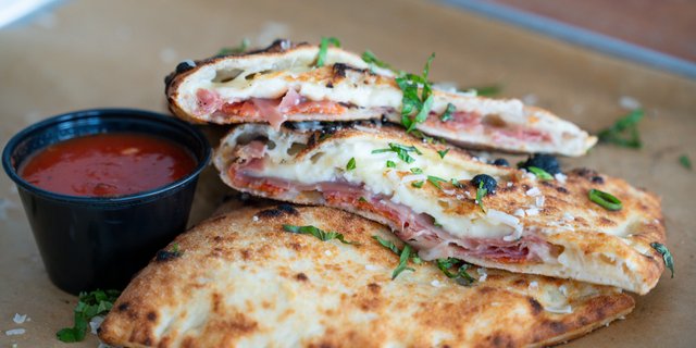 Vesuvio Calzone